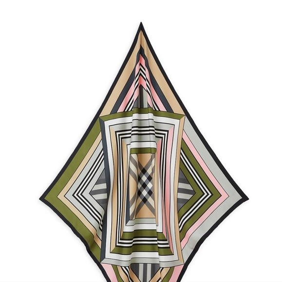 Burberry Silk Scarf Authenticated Beautiful - Picture 2 of 11